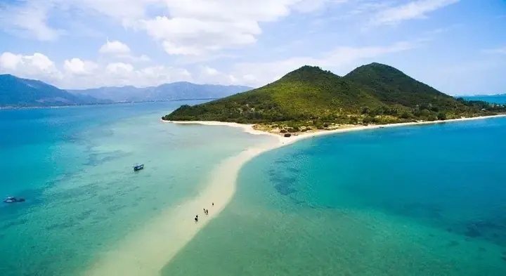 Biển Phú Yên: Vẻ Đẹp Dịu Dàng, Thơ Mộng