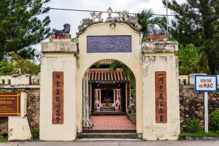 Lăng Mộ Các Thành Viên Gia Tộc Họ Mạc Lăng Mộ Các Thành Viên Gia Tộc Họ Mạc