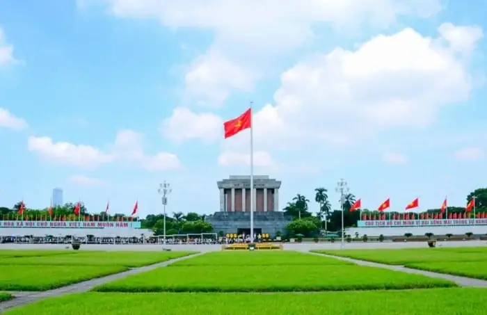 Lăng Chủ Tịch Hồ Chí Minh Và Quảng Trường Ba Đình Lăng Chủ Tịch Hồ Chí Minh Và Quảng Trường Ba Đình