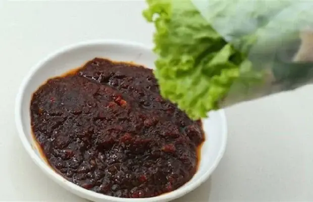 Mắm Ruốc Là Gì? Cách Phân Biệt Mắm Tôm Và Mắm Ruốc Mắm Ruốc Là Gì? Cách Phân Biệt Mắm Tôm Và Mắm Ruốc
