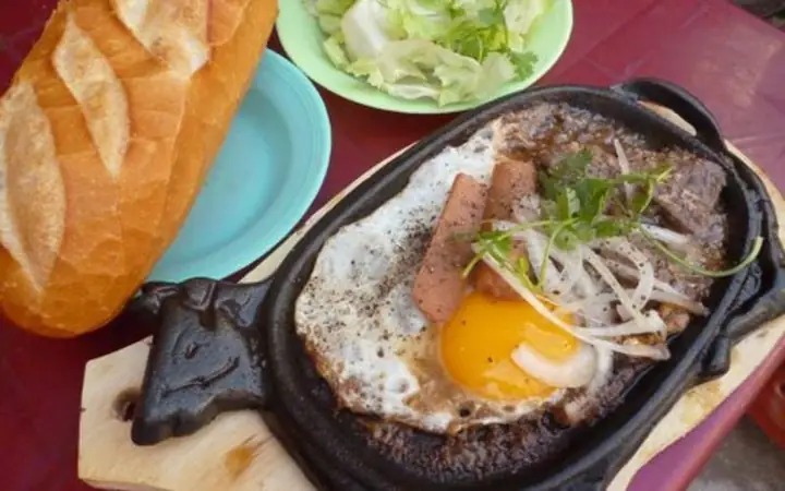 Mì Ốp La Lê Quý Đôn Huế