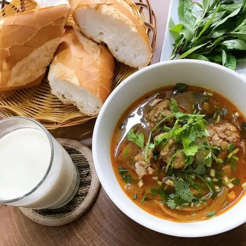 Bánh Mì Xíu Mại