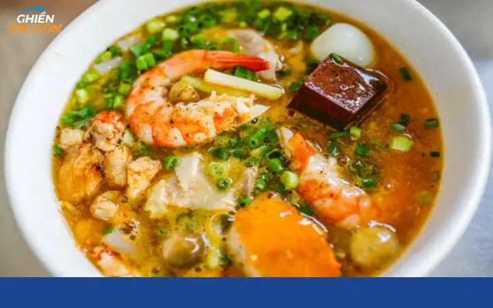 Bánh Canh Cua – Một Trong Các Món Ăn Sáng Ngon Sài Gòn