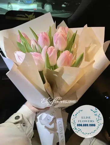 Bó Hoa Tulip Đẹp Màu Tím, Tone Màu Huyền Bí.muahoatulip.muahoatuliphanoi- Elise Flowers