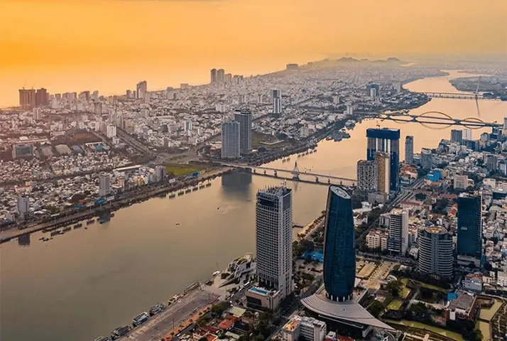 (baohatinh.vn) - Đà Nẵng Là Một Tỉnh Có Kiểu Khí Hậu Với 2 Mùa Khá Rõ Rệt. Du Khách Thường Dựa Vào Đặc Điểm Thời Tiết Của 2 Mùa Này Để Lựa Chọn Thời Điểm Du Lịch Thích Hợp. Vậy Mùa Mưa Và Mùa Khô Ở Đà Nẵng Bắt Đầu Từ Tháng Mấy?