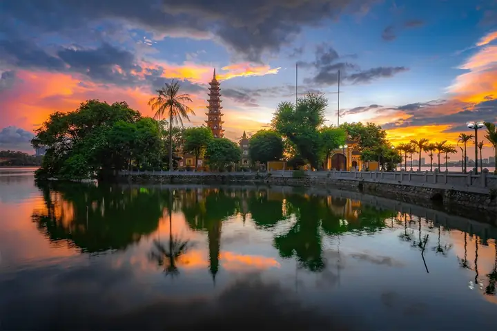 Hồ Gươm, Hồ Tây