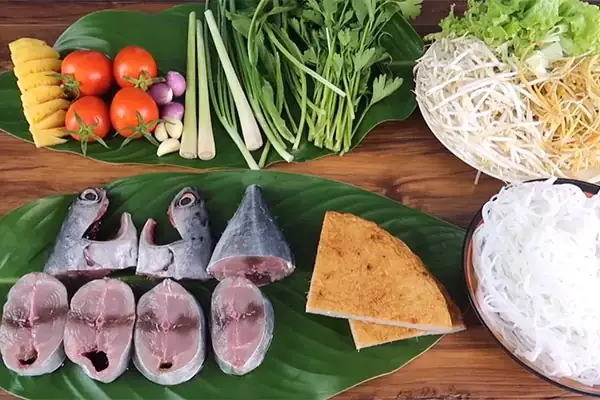 Nguyên Liệu Nấu Bún Cá Ngừ Gồm Những Gì ?