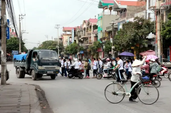 Đông Triều: Nhiều Ngã 3, Ngã 4 Tiềm Ẩn Mất Atgt Cao - Báo Quảng ...