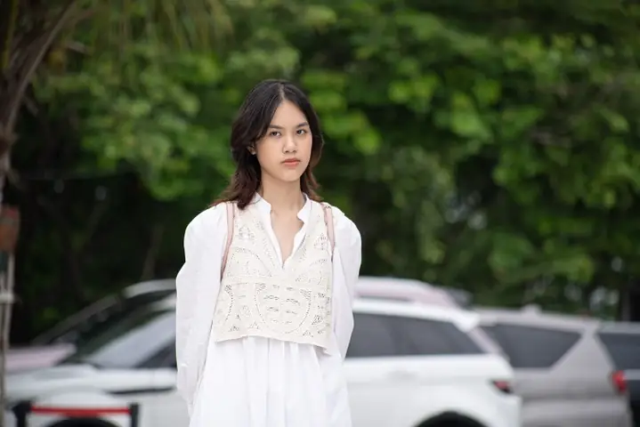 Ngày 28/5, Nhà Sản Xuất Kiêm Đạo Diễn Hoàng Mập Đã Tổ Chức Lễ Khai Máy Cho Bộ Phim Truyền Hình Mới Mang Tên "người Mang Thương Nhớ Về Cuối Chân Trời" Tại Thành Phố Sóc Trăng.