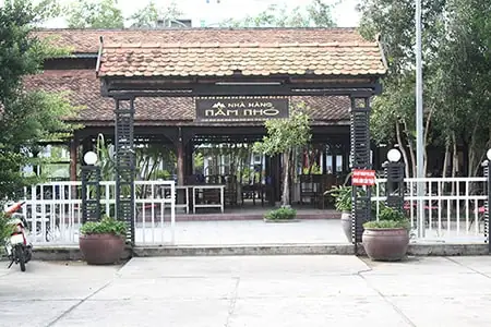 Nhà Hàng 5 Nhỏ Rạch Giá: Địa Điểm Ẩm Thực Dân Dã Đậm Chất Miền Tây