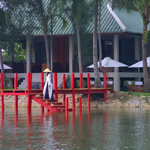 Red Bridge Cooking School & Restaurant - Hoi An Riverside (cam ...