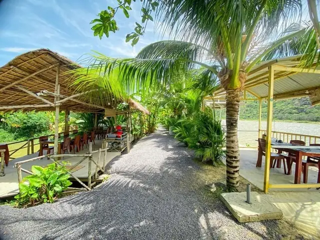 Ẩm Thực Vườn Ao Xanh Nha Trang – Nhà Hàng Ven Sông Nha Trang Xanh Mát, Dân Dã