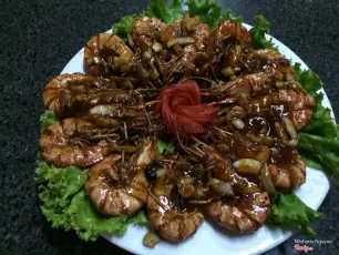 Nhà Hàng Sóng Thần Quảng Bình