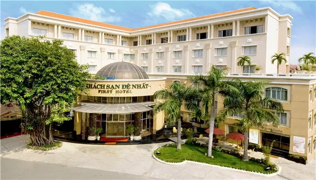 Trung Tâm Hội Nghị Và Tiệc Cưới Khách Sạn Đệ Nhất - 21 Hoàng Việt ...