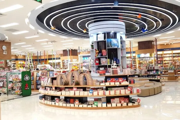 Nhà Sách Gần Đây Khu Vực Quận 1, 3, 10 Có Không Gian Thoải Mái