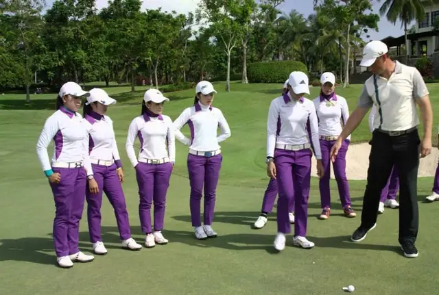 Khám Phá Những Điều Thú Vị Về Người Nhặt Bóng Golf