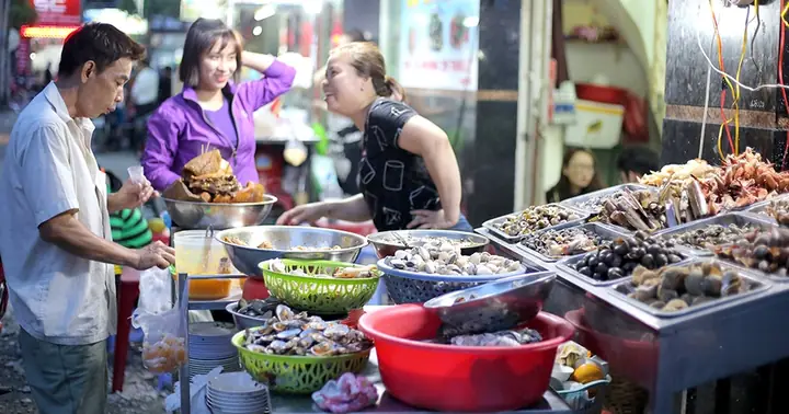 Quận 4 Hiền Hay Dữ?