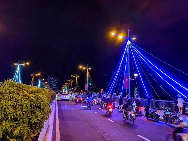 Nhảy Cầu Trần Phú Nha Trang