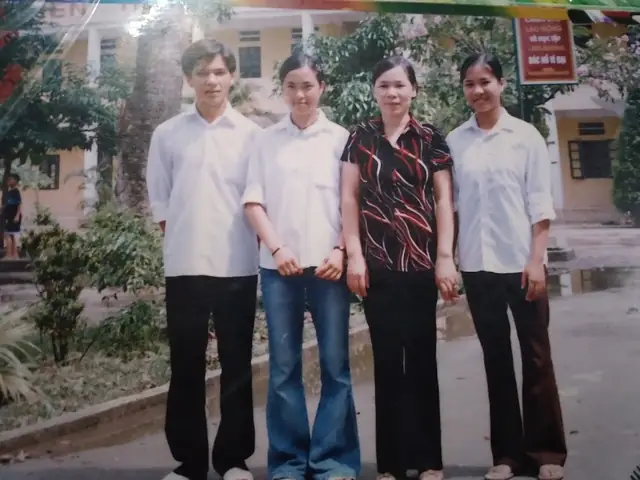 Bài Dự Thi “những Kỉ Niệm Sâu Sắc Về Thầy Cô Và Mái ...