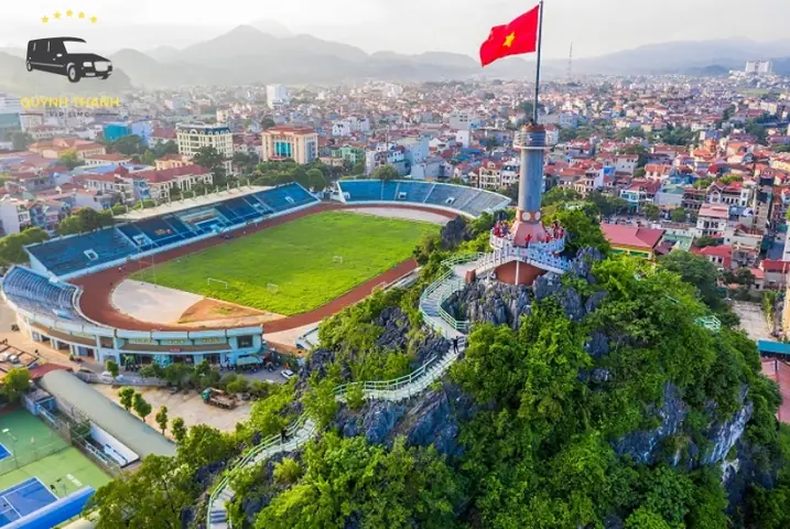 Cột Cờ Phai Vệ: Ngắm Toàn Cảnh Thành Phố Từ Trên Cao