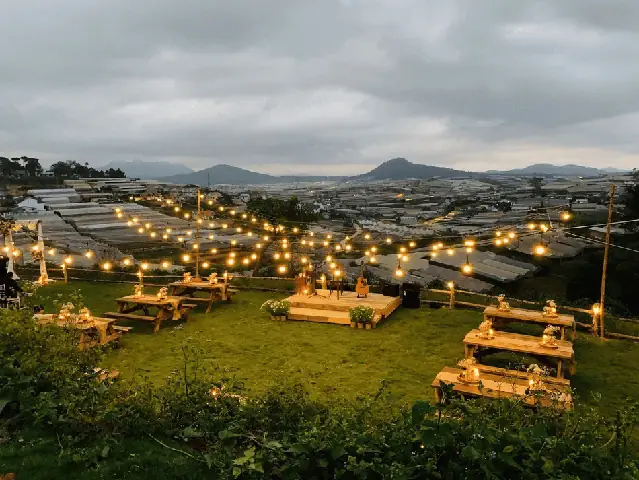 View Thung Lũng Đèn / Nhà Lồng: