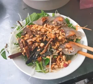 Nộm Bò Khô Hà Nội Ông Phúc Ngon Nức Tiếng Quận Cầu Giấy