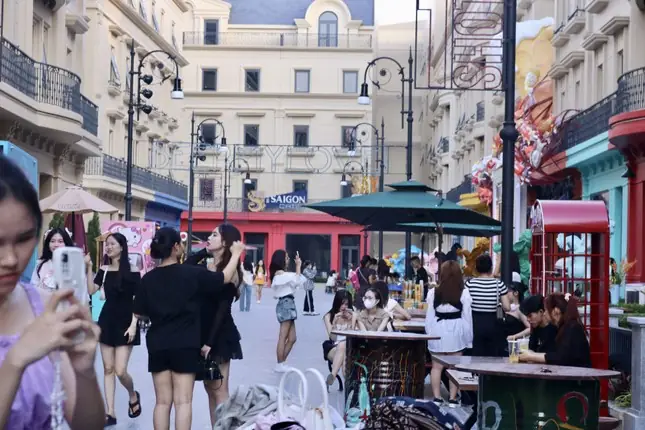 Phố Châu Âu Ở Hà Nội: Khám Phá Khu Phố Cổ Mang Phong Cách Châu Âu