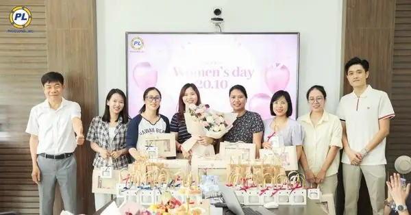 Không Khí Rực Rỡ Trên Khắp Các Miền