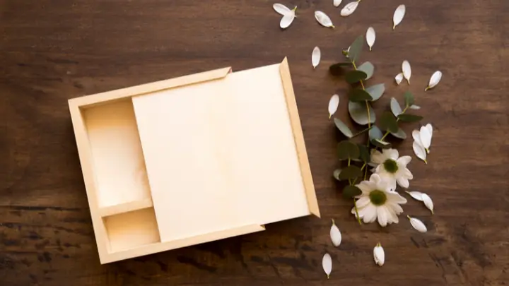 Hộp Đựng Trang Sức Gỗ Khắc Tên