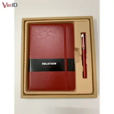 Một Quyển Sổ Kèm Bút Ký Một Quyển Sổ Kèm Bút Ký
