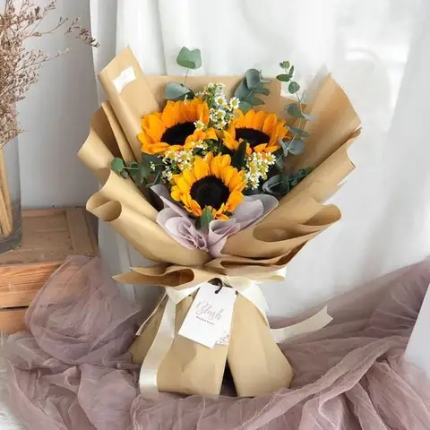 Kỷ Niệm Một Năm Yêu Nhau Nên Tặng Hoa Gì Cho Bạn Gái? Kỷ Niệm Một Năm Yêu Nhau Nên Tặng Hoa Gì Cho Bạn Gái?