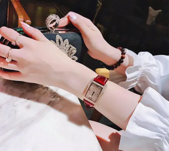 Đồng Hồ Đeo Tay