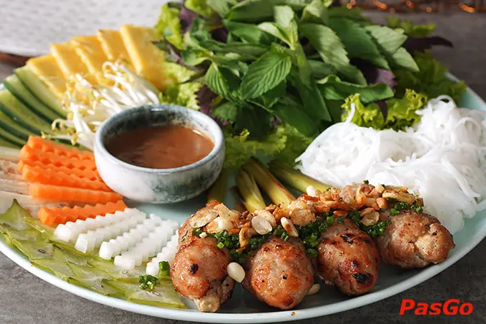 Hoàng Yến Cuisine– Quán Ăn Gần Công Viên Lê Văn Tám Chuyên Món Việt Cùng Nhiều Tiện Ích Phòng Riêng