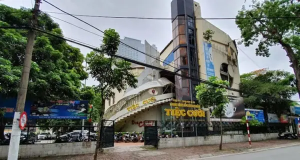 Cung Văn Hoá Thể Thao Thanh Niên “xẻ Đất Vàng” Để Cho Thuê