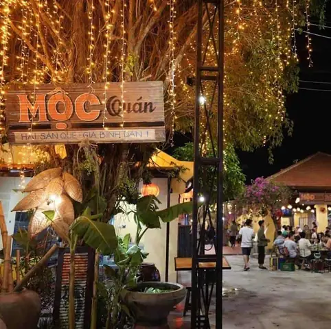 Mộc Quán – Đi Đà Nẵng Ăn Hải Sản Ở Đâu Rẻ?