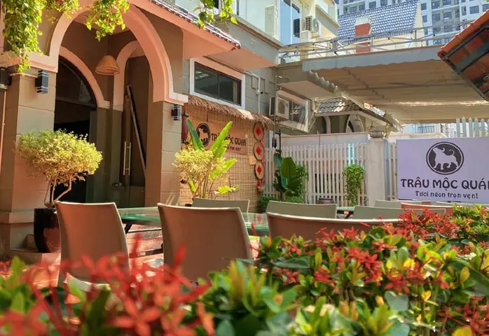 Top 10 Quán Ăn Ngon Lê Trọng Tấn Hà Nội: Ẩm Thực Đường Phố Đáng Thưởng Thức