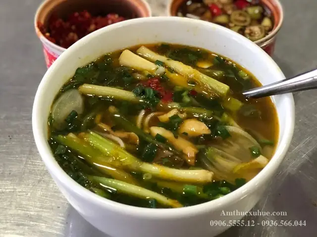 8, Quán Bánh Canh Thủy Dương Hằng – Quán Bánh Canh Ngon Ở Huế Không Thể Bỏ Lỡ