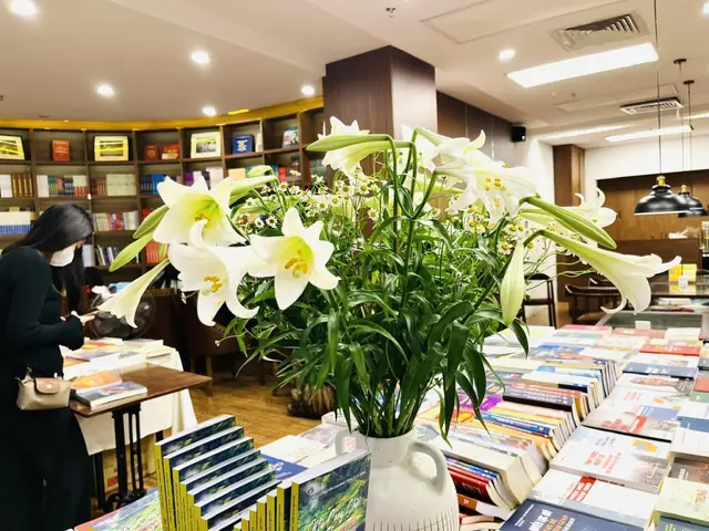 Tầng 1 Siêu Thơ Với Không Gian Thoáng Đáng, Cực Chill