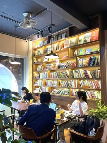 Tầng 1 Siêu Thơ Với Không Gian Thoáng Đáng, Cực Chill