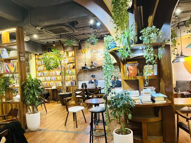 Tầng 1 Siêu Thơ Với Không Gian Thoáng Đáng, Cực Chill