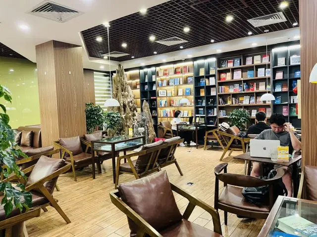Tầng 1 Siêu Thơ Với Không Gian Thoáng Đáng, Cực Chill