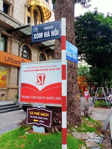 Tầng 1 Siêu Thơ Với Không Gian Thoáng Đáng, Cực Chill