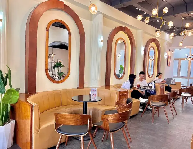 11. Lofita Tea & Coffee
