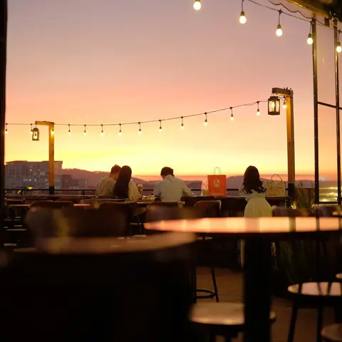 Chốn Bình Yên Coffee – Quán Cà Phê Xuyên Đêm Nha Trang Cho Các Cú Đêm