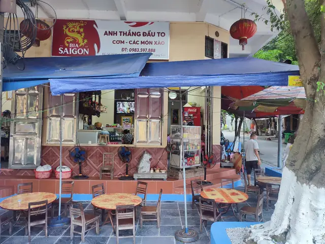 Quán Cơm Anh Thắng Đầu To