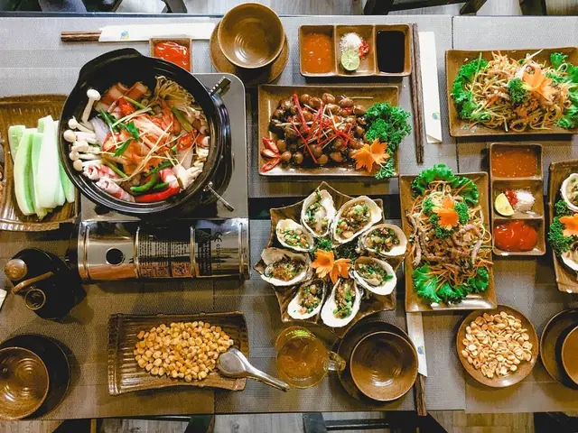 Top 10 Quán Hải Sản Ngon Ở Hà Nội Được Yêu Thích Nhất - Bestprice