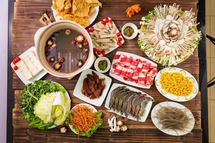 Lẩu Nấm Gia Khánh – Lẩu Ngon Hà Nội Giá Rẻ