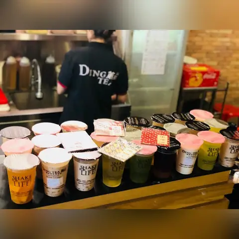 Trà Sữa Ding Tea 47 Cộng Hòa Quận Tân Bình