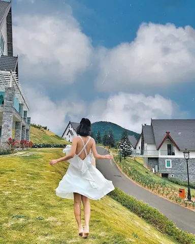 Top 6 Resort View Hồ Tuyền Lâm Siêu Lãng Mạn Cho Các Cặp Đôi