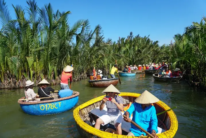 What Does Rừng Dừa Bảy Mẫu Mean In English?